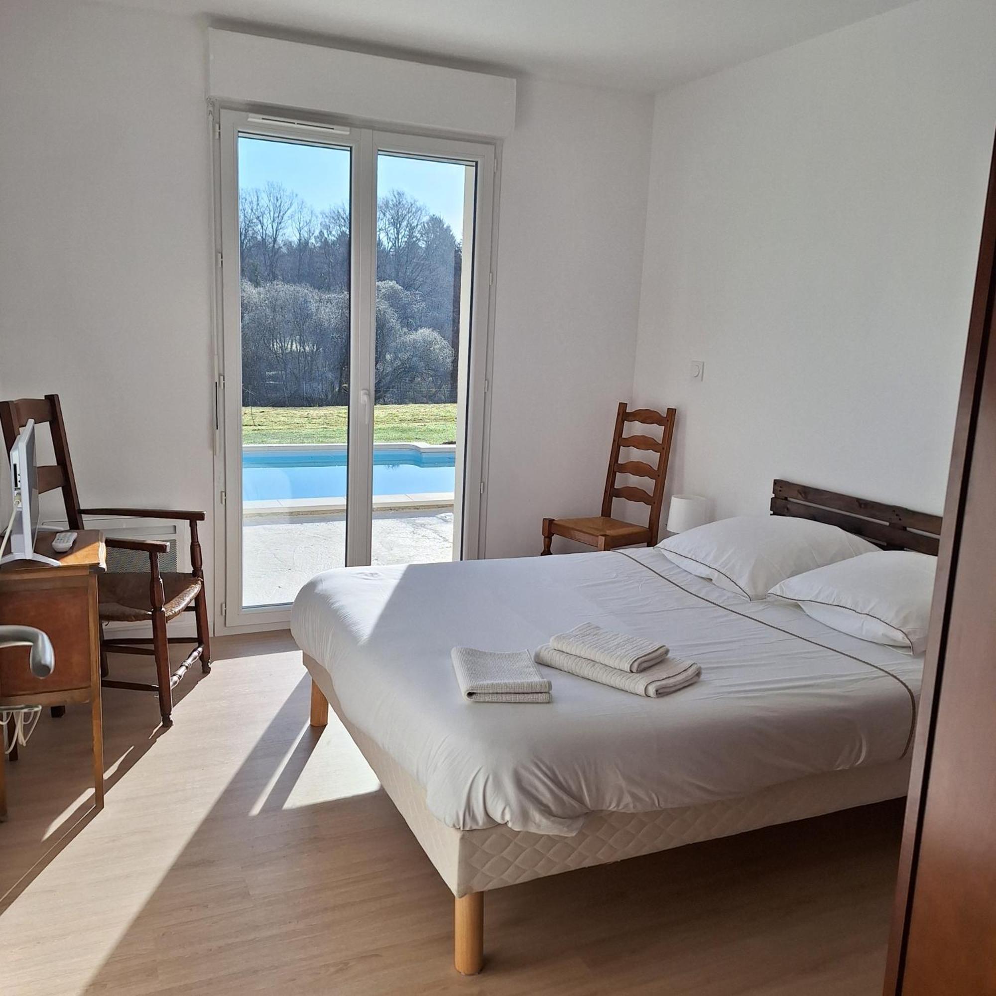 Villa Les Granges De Soulagnieux Et Sa Piscine Privee à Piégut-Pluviers Extérieur photo